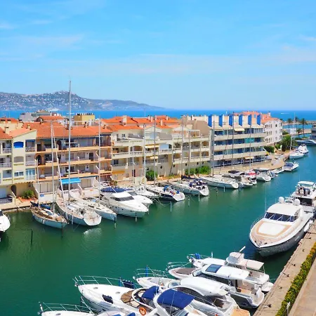Caballito De Mar By Interhome Empuriabrava